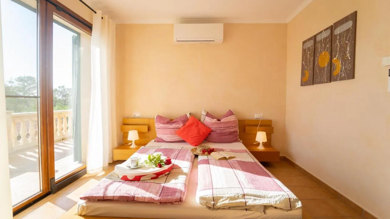 Hostal Buena Vida mit Pool und Wifi Cala Figuera  0*, Cala Figuera (Mallorca)